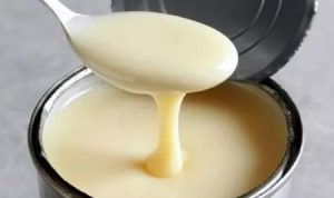"Susu" kental manis sebenarnya bukan susu, dan tidak seharusnya dikonsumsi dengan cara diseduh sebagai susu. Sebab, SKM mengandung banyak gula dan disarankan hanya menjadi pelengkap makanan (topping).