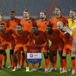 Timnas Belanda melakukan foto bersama sebelum pertandingan Grup G Kualifikasi Piala Dunia lawan Norwegia pada 17 November 2021. ANTARA/REUTERS/PASCAL ROSSIGNOL