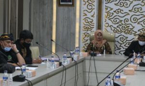 Dewan Perwakilan Rakyat Daerah (DPRD) Provinsi Jawa Barat (Jabar) menyatakan siap memperjuangkan nasib nelayan yang tergabung dalam Paguyuban Nelayan Patimban dan Indramayu, yang terdampak pembangunan Pelabuhan Patimban, Kabupaten Subang, Jawa Barat. (ANTARA/HO-Humas DPRD Jabar)