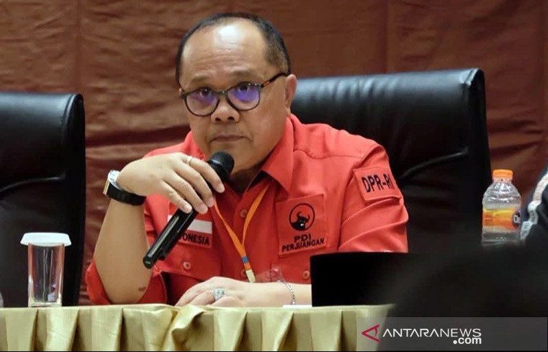 APDESI Akan Deklarasi Dukung Jokowi 3 Periode, Politisi PDIP: Kades Dilarang Berpolitik!