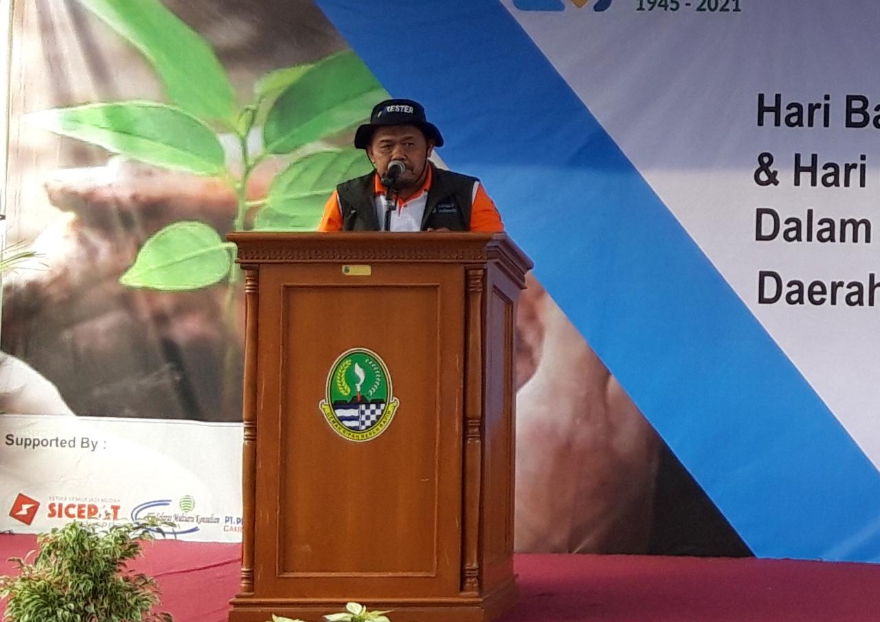 Epi Kustiawan, Kepala Dinas Hutan Provinsi Jawa Barat. Foto: Prajab.
