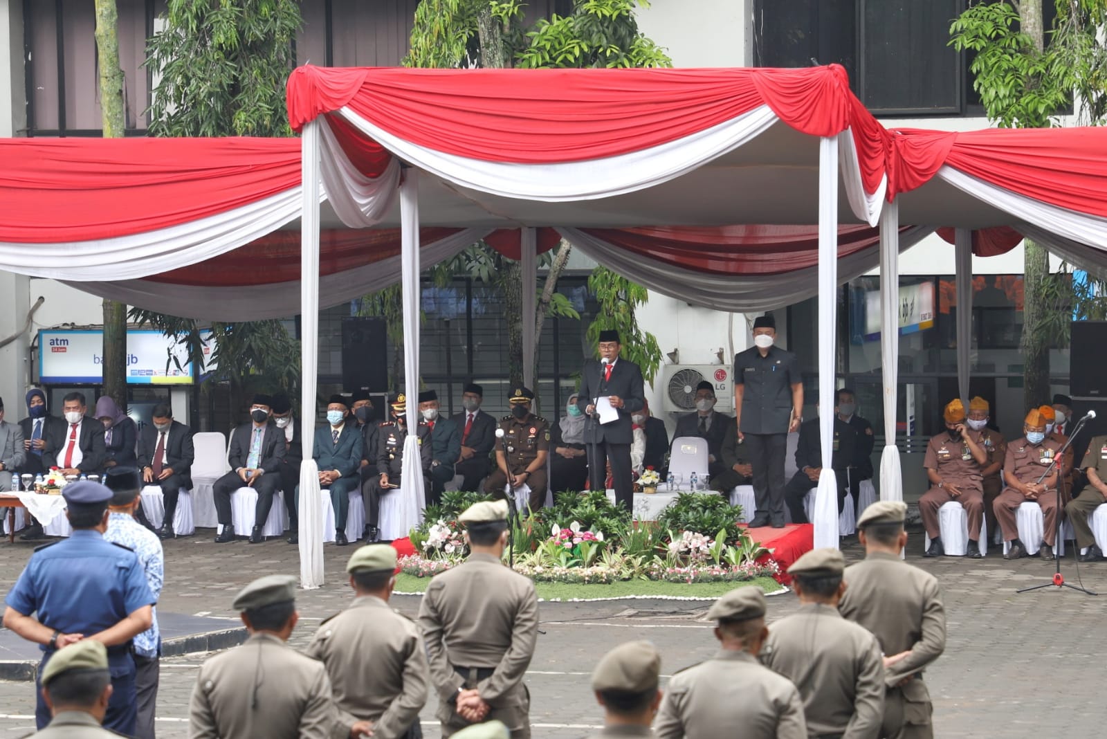 Situasi upacara Hari Pahlawan di Lapangan Pemkot Cimahi, Rabu (10/11)(Intan Aida/Jabar Ekspres)