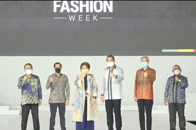 Penyelenggaraan Jakarta Muslim Fashion Week 2021 (ANTARA/tangkapan layar)