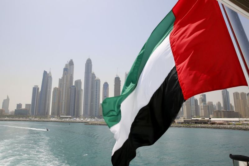 Arsip - Bendera UEA berkibar di atas kapal di Dubai Marina, Dubai, Uni Emirat Arab, Mei 2015. (ANTARA/Reuters/as)