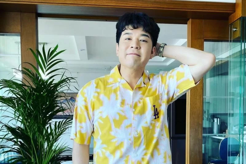 shindong super junior positif covid-19