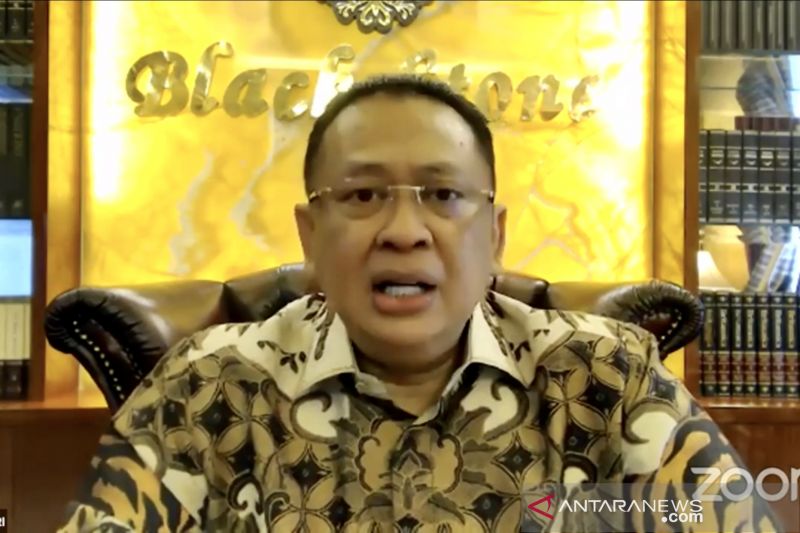 Ketua MPR RI Bambang Soesatyo mengatakan para pimpinan MPR meminta Menkeu Sri Mulyani menghargai hubungan antarlembaga tinggi negara, Rabu (1/12). ANTARA/Genta Tenri Mawangi