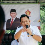 Ketua DPRD Jabar ketika menggelarreses di desa Cinta Mekar Subang