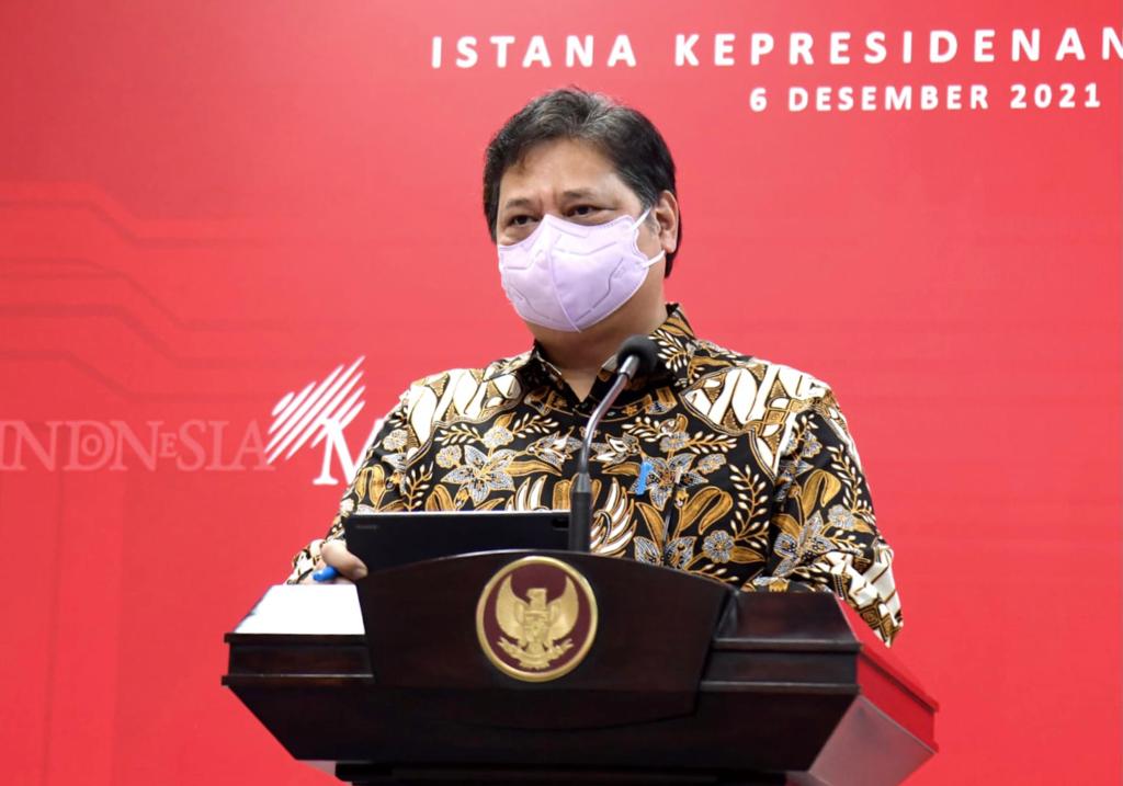 Menteri Koordinator Bidang Perekonomian mengumumkan penerapan PPKM untuk Luar Jawa Bali