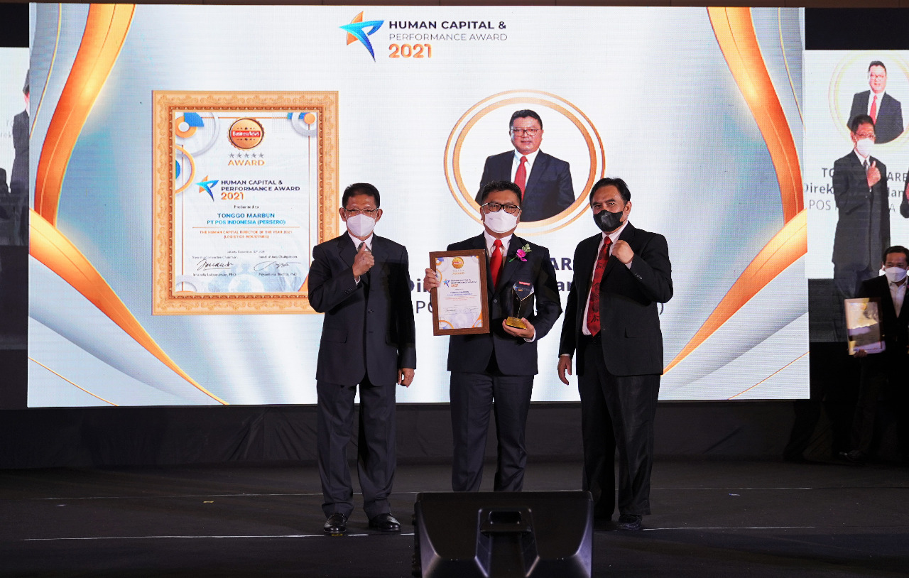 PT Pos Indonesia keluar sebagai pemenang Human Capital & Performance Awards dengan score 4,50 dan meraih penghargaan Capital & Performance Award 2021.