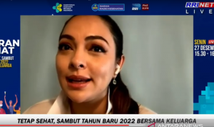 uru Bicara Pemerintah untuk Penanganan COVID-19 sekaligus Duta Kebiasaan Baru dr Reisa Broto Asmoro dalam siaran daring yang diikuti dari Jakarta, Senin (27/12/2021). (Antara/Devi Nindy)