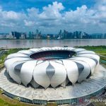 Stadion di tepi Sunga Qiantang dipersiapkan untuk pembukaan Asian Games ke-19 di Hangzhou pada 2022. ANTARA/M. Irfan Ilmie/pri.