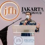 Menteri Pariwisata dan Ekonomi Kreatif Sandiaga Uno dalam acara peresmian "Jakarta Fashion Hub" (JFH) di Kebon Melati, Jakarta Pusat, Jakarta, Sabtu (4/12). ANTARA/HO-Kemenparekraf