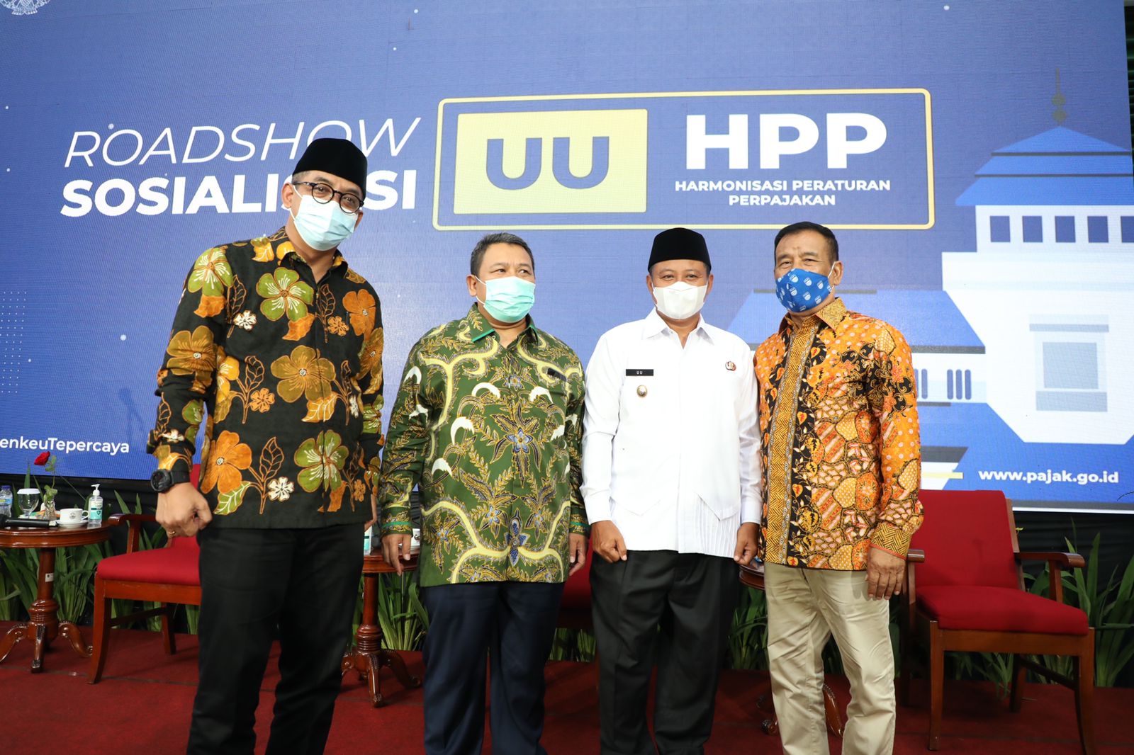 Sosialisasi UU HPP digelar hari ini secara luring di kantor Gubernur Jawa Barat (Gedung Sate) dan disiarkan secara virtual lewat aplikasi Zoom dan Youtube Ditjen Pajak RI, Jumat (17/12).