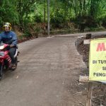 Akses jalan di Desa Dampit, Kecamatan Cicalengka, Kabupaten Bandung yang dilakukan perbaikan. (Jabar Ekspres)