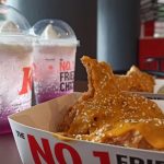 KFC Indonesia kembali hadirkan menu Hot & Cheesy Chicken dalam Golden Combo.