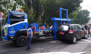 Nekat Parkir Liar di Kota Bandung, Siap-siap Diderek Dishub, Ini Tarif Dendanya