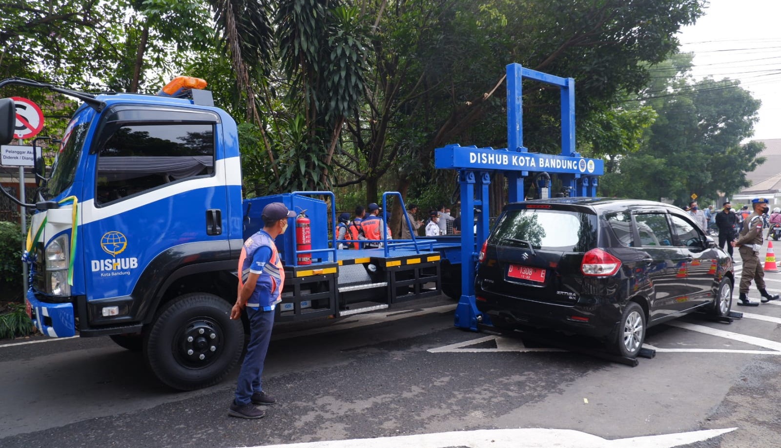 Nekat Parkir Liar di Kota Bandung, Siap-siap Diderek Dishub, Ini Tarif Dendanya