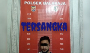 Polisi menangkap pemuda berinisial AD (24), pelaku kasus prostitusi online modus open BO (open booking) di Desa Sentul, Kab. Tangerang.