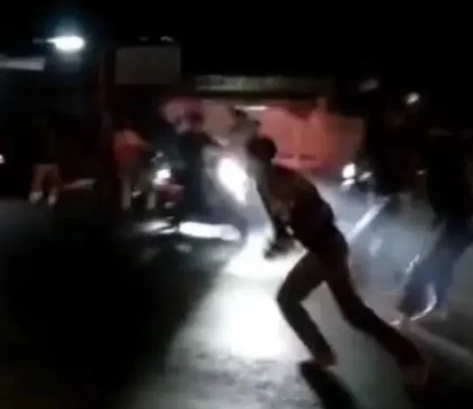 Tangkapan layar video tawuran geng motor yang di Bantah 3 Kapolsek di Cirebon.