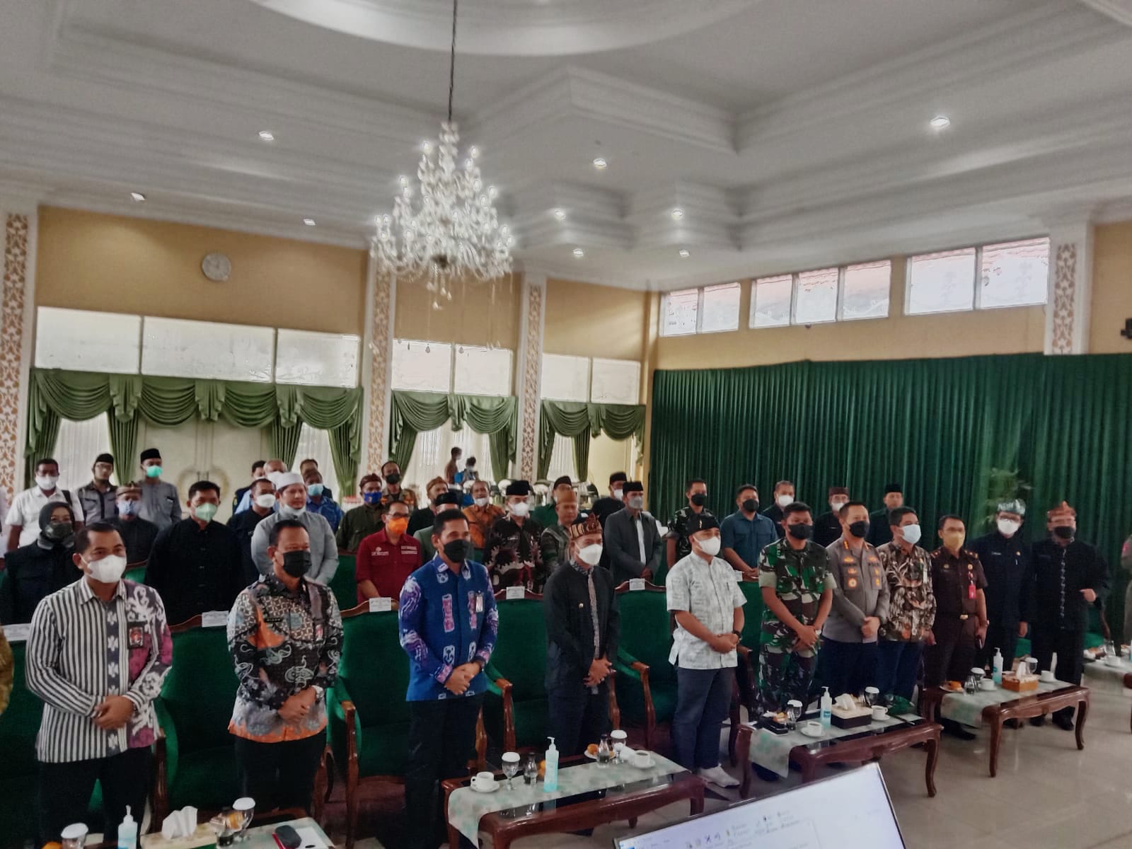 Bupati Bandung Dadang Supriatna saat mendatangi dialog pencegahan paham radikalisme di Kabupaten Bandung.