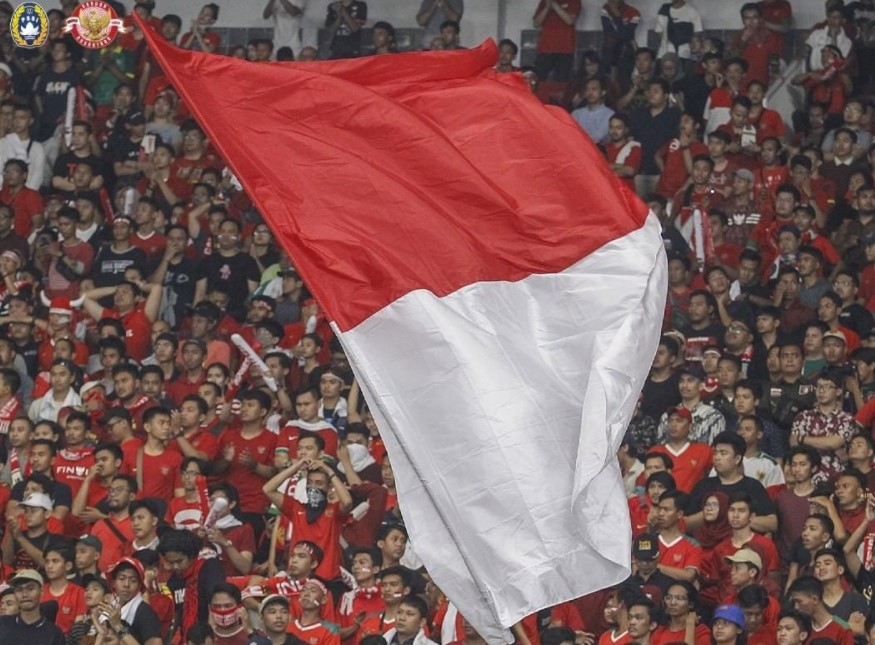 Potret suporter timnas Indonesia saat memberi dukungan di stadion. (@pssi/instagram)