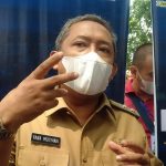 Plt Wali Kota Bandung Yana Mulyana, saat melakukan sesi wawancara bersama wartawan di Taman Radio, beberapa waktu lalu, (Yuga Hassani/ Jabar Ekspres)