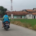 Lingkungan Desa Panenjoan, Kecamatan Cicalengka, Kabupaten Bandung yang masih membutuhkan SAB. (Jabar Ekspres)