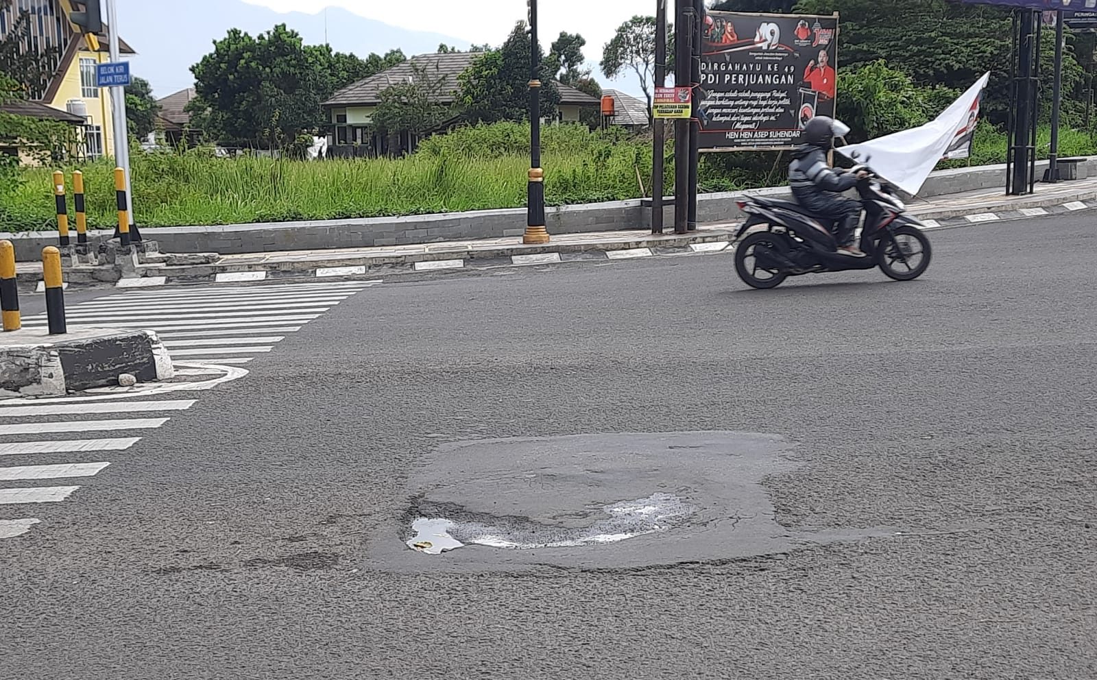 Tambalan Jalan di Kabupaten Bandung Dikeluhkan Warga