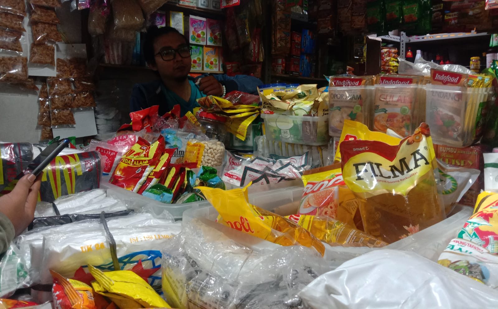 Imbas Penurunan Harga, Pedagang Minyak Goreng di Pasar Minta Kompensasi dari Pemerintah