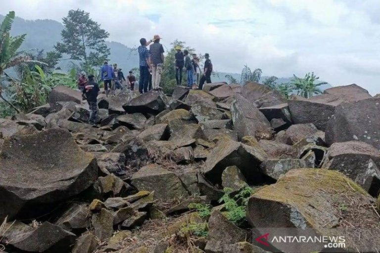 Kampung Adat Miduana Di Cianjur Akan Direvitalisasi