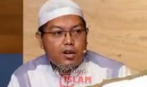Tangkapan Layar video, saat ceramah Ustadz Firanda Andirja yang mengatakan Sunan Kalijaga wali setan.