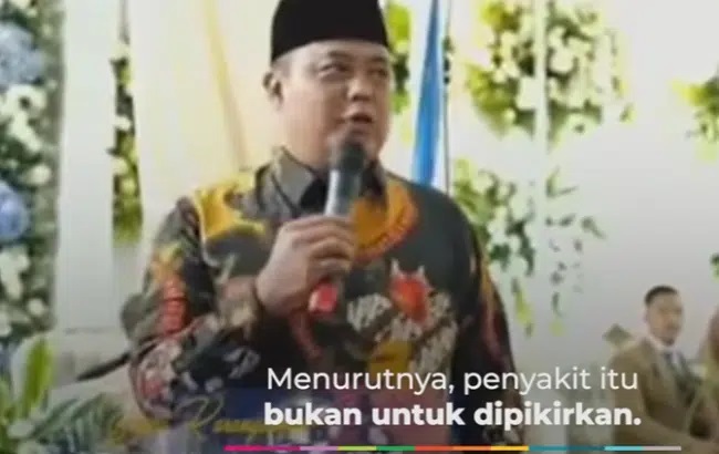 Tangkapan layar video viral pidato Bupati Karanganyar yang mengajak warga tidak menganggap Covid-19 ada.