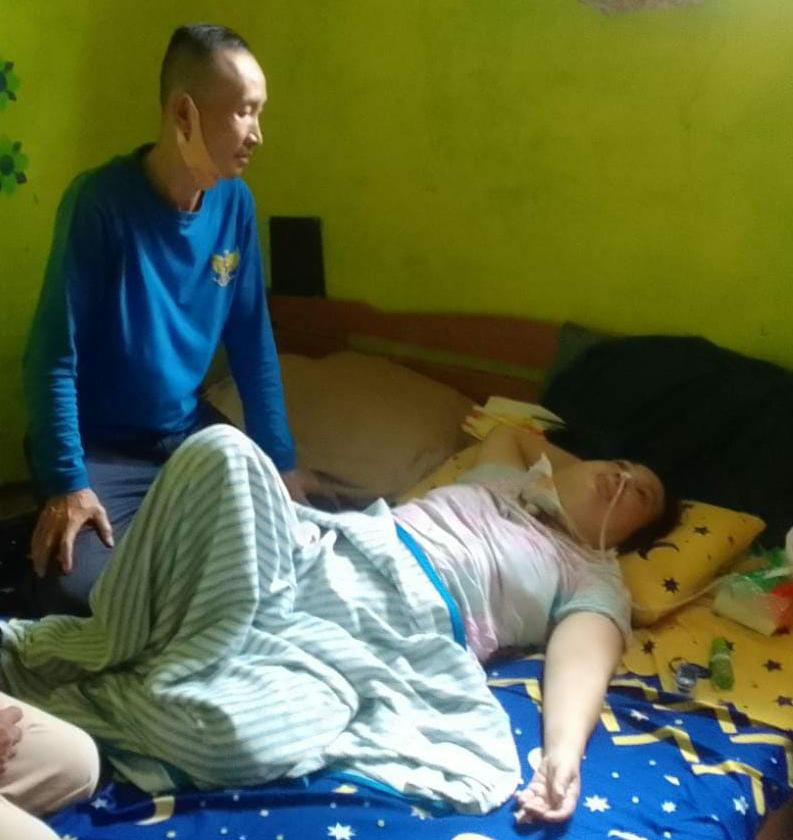 Nia Kurniasih, 50, warga Dusun Babakan Situ, RT01 RW08, Desa Cihanjuang, Kecamatan Cimanggung, Kabupaten Sumedang, yang menderita sakit kanker kelenjar bening.
