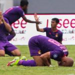 Para pemain Persik Kediri merayakan kemenangan atas Bhayangkara FC dalam lanjutan Liga 1 2021-2022. (Riana Setiawan/Jawa Pos)