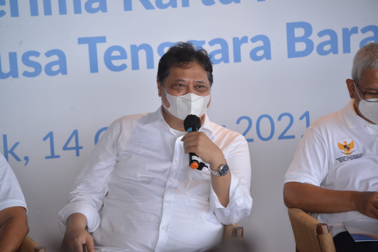 Menko Airlangga Hartarto ketika bertemu dengan alumni Program Kartuprakerja.