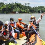 Gubernur Jawa Barat Ridwan Kamil diteriaki Ri 1 saat meresmikan objek wisata Situ Wangi di Kabupaten Ciamis, Sabtu (19/2).