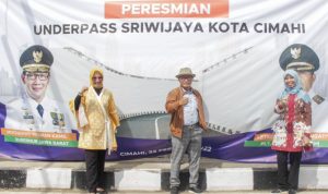 Wakill Ketua DPRD Jabar Ineu Purwadewi bersama anggota dewan lainnya turut meresmikan Underpass Sriwijaya