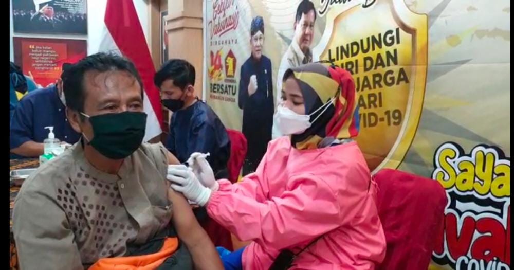 Jaringan Aksi Rakyat Indonesia Raya (JARI RAYA) bersama Partai Gerindra menggelar kegiatan gebyar vaksin.