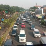 Kendaraan memadati ruas jalan di Kota Bandung. (Foto: Sandi Nugraha/Jabar Ekspres)