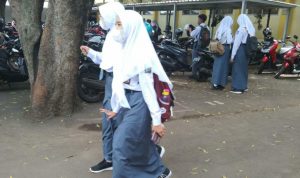 Aktivitas siswa SMA Negeri Tanjungsari usai berkegiatan sekolah. (Jabar Ekspres)
