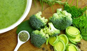Brokoli, salah satu makanan yang dapat mengurangi risiko terkena penyakit kanker. (Ilustrasi: Pixabay)