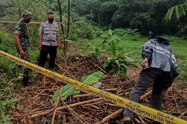 Lokasi penemuan mayat misterius yang menggemparkan warga di Banjar pada KAmis(10/3) pagi (foto Istimewa)