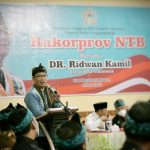 Gubernur Jawa Barat Ridwan Kamil mempromosikan konsep Desa Digital sebagai jalan kesejahteraan masyarakat desa.