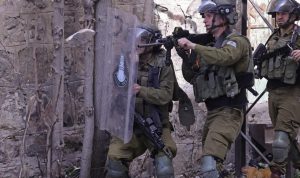 Tentara Israel Tangkap Belasan Warga Palestina Saat Lebaran