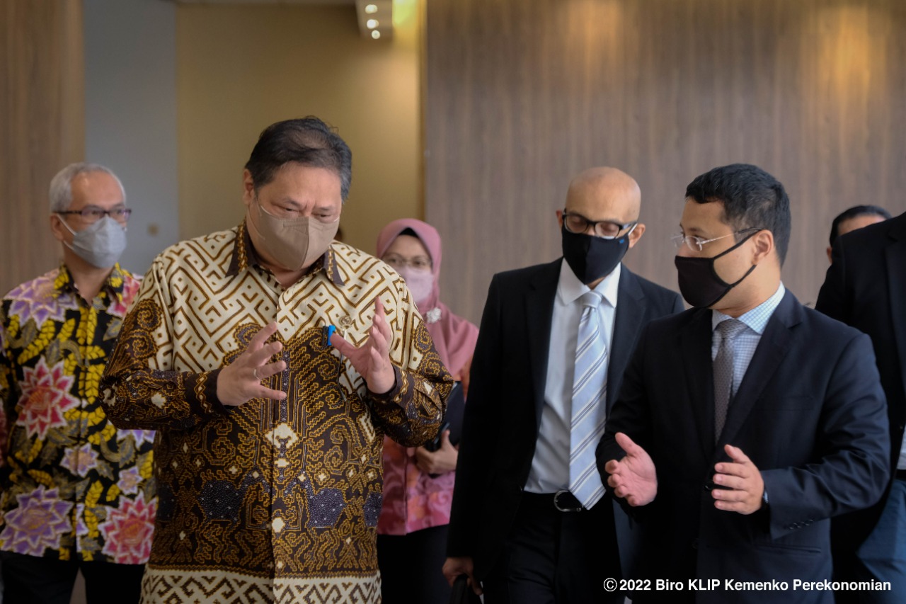 Pertemuan Menko Airlangga Hartarto dengan Menteri Lee Singapura