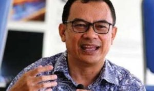 Profesor Asep Warlan Yusuf dikabarkan meninggal dunia setelah menjalani perawatan di rumah sakit Hasan Sadikin (RSHS) Kota Bandung.