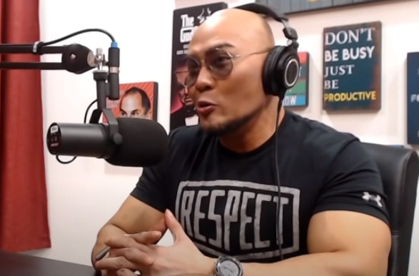 YouTuber Deddy Corbuzier ikut berkomentar soal pawang hujan di Mandalika. (Istimewa)