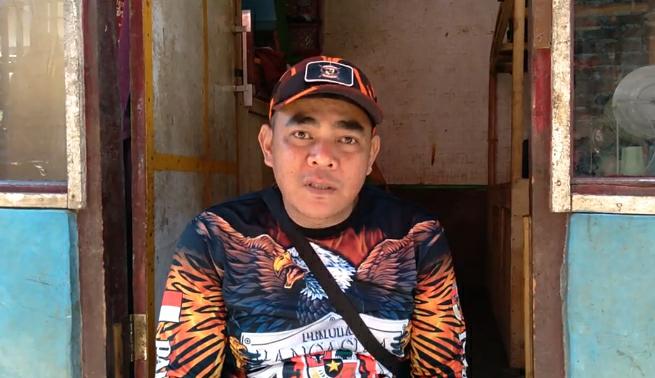 Paman almarhum Salsabila, Deden, 38, warga Kampung Tegal Lame, RT02 RW07, Desa Ciaro, Kecamatan Nagreg, Kabupaten Bandung. (Jabar Ekspres)