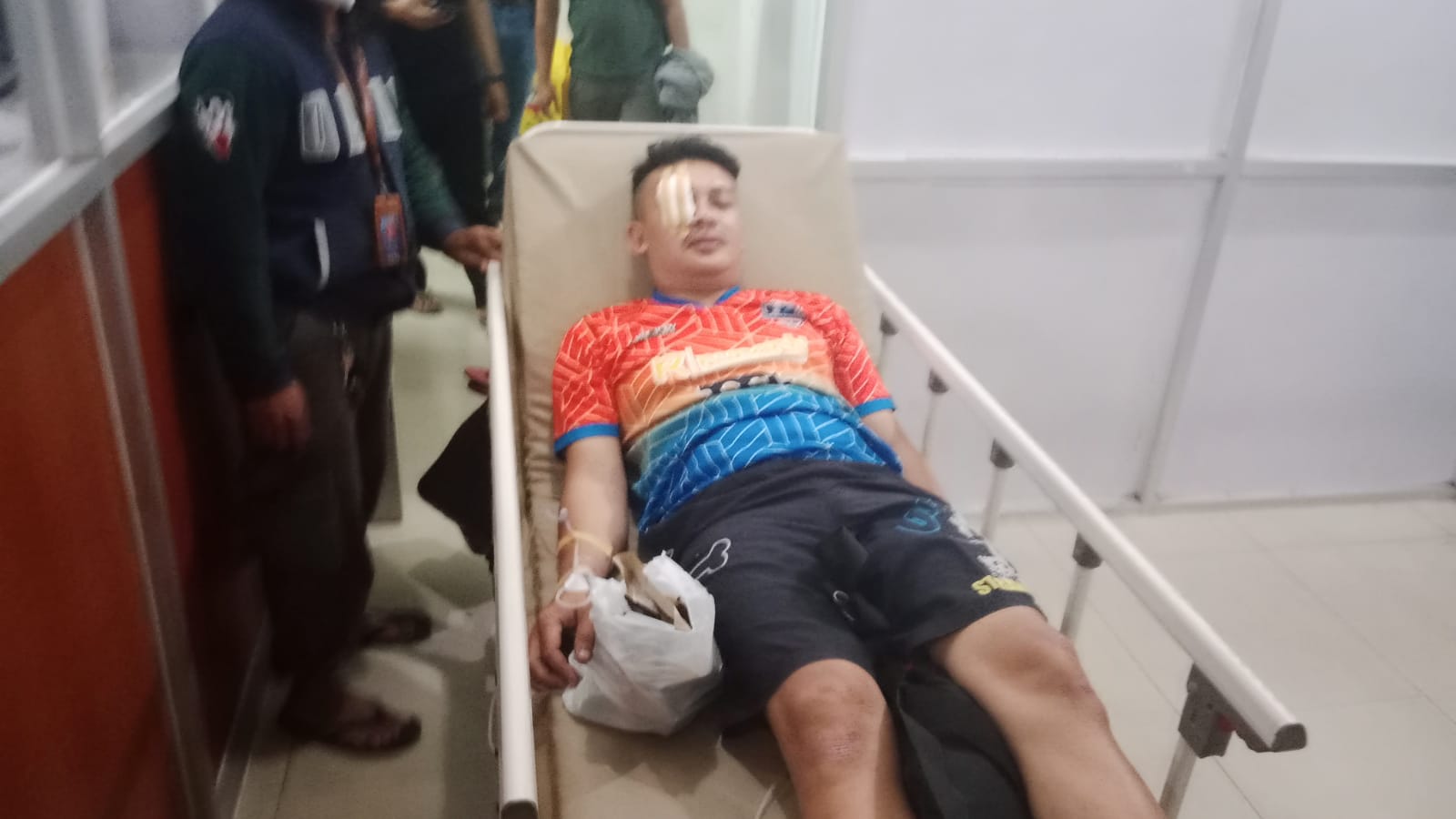Korban pemukulan oleh oknum Polisi di Sumedang, Husni Nursyaf, 36, wartawan Metro TV.
