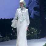 TAMPIL ELEGAN: Koleksi busana Ayu Dyah Andari dalam Peragaan Tunggal ‘Les Allées. selain membawakan koleksi baru berupa ready to wear, Ayu juga menampilkan kembali karyanya yang sempat hits di koleksi-koleksi sebelumnya. (istimewa)